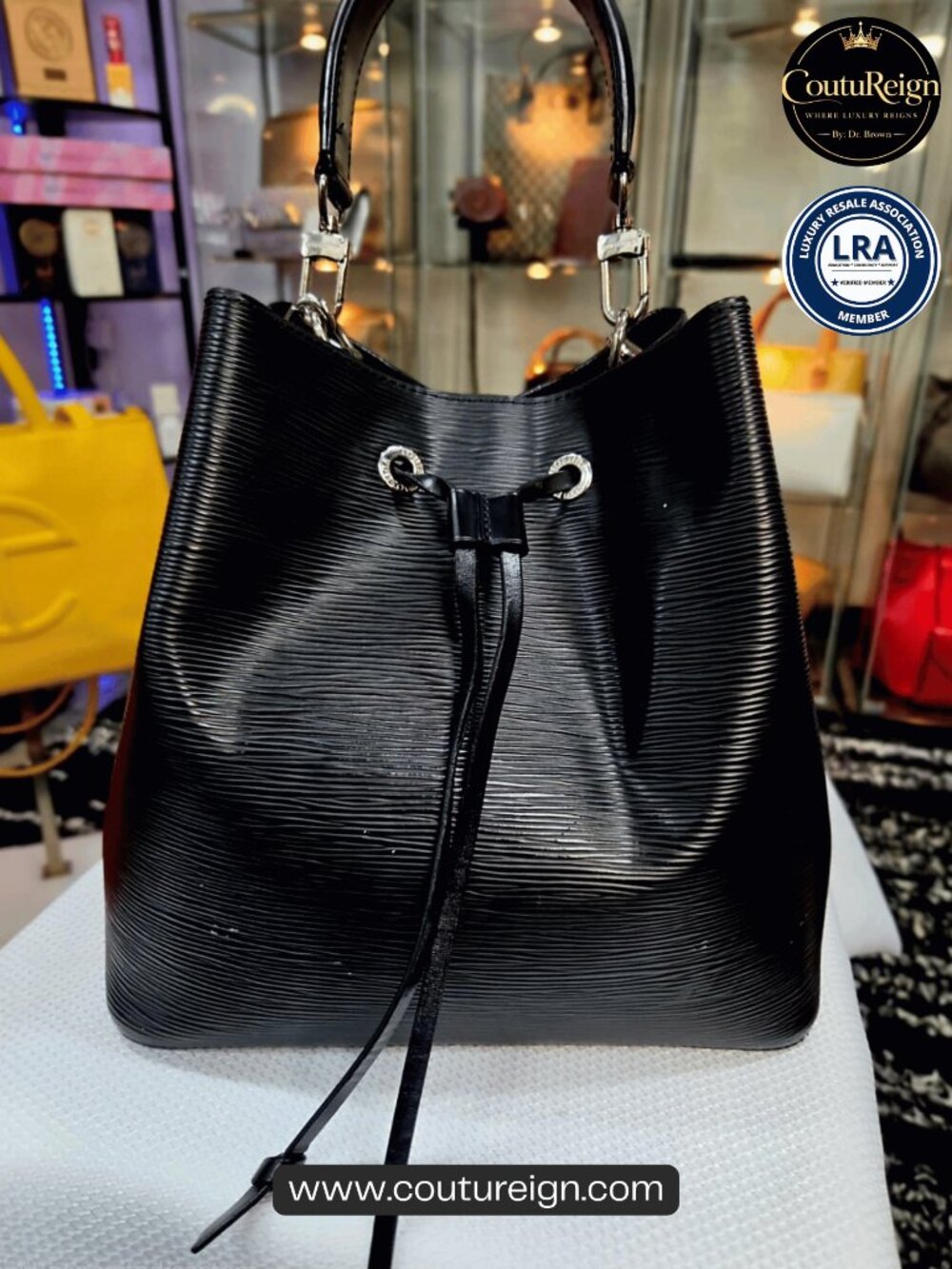 Louis Vuitton NéoNoé MM Bucket Bag – Black Monogram Empreinte Leather